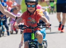 Kismotoros Felvonulás és Családi Nap