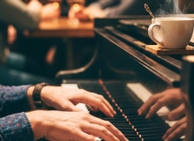 Piano Péntek a Zsolnay Kávézóban