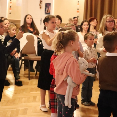 Dömötör napi családi táncház Cegléd